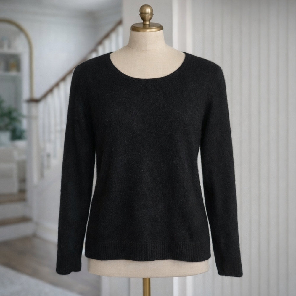 Club Monaco 100% Cashmere Black Women's Size Small Scoop Neck Sweater